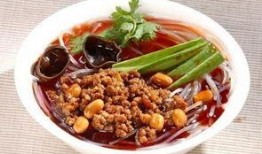 卖酸辣粉的网红爆料视频,酸辣粉制作背后的秘密与技巧