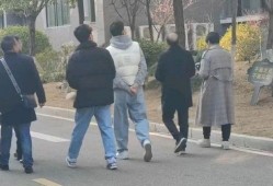 最新百万网红吃瓜事件,揭秘背后惊人真相